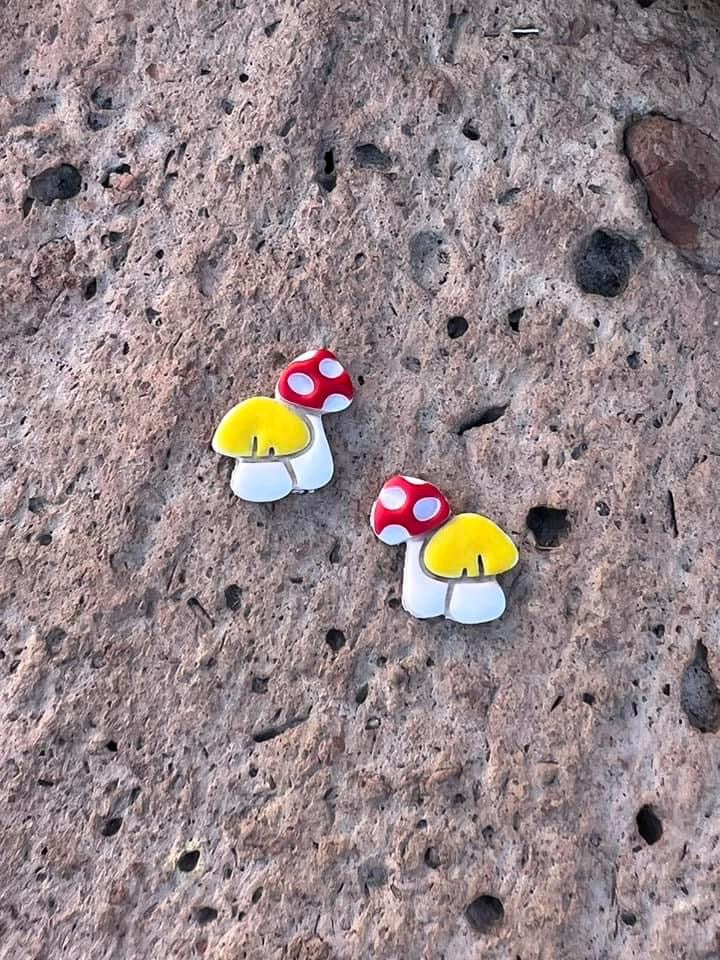 Mushroom Studs