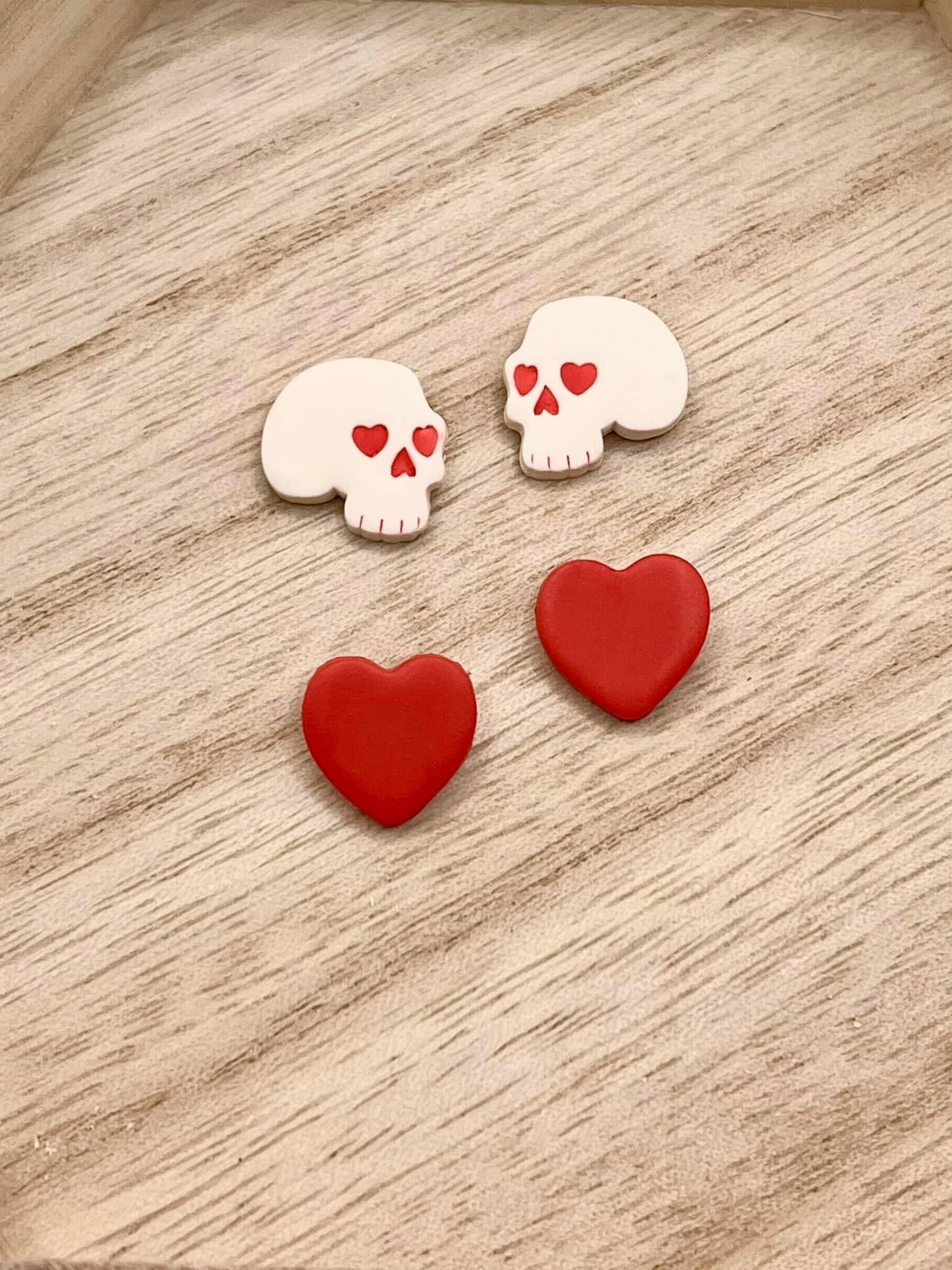 Love Skull Stud Pack