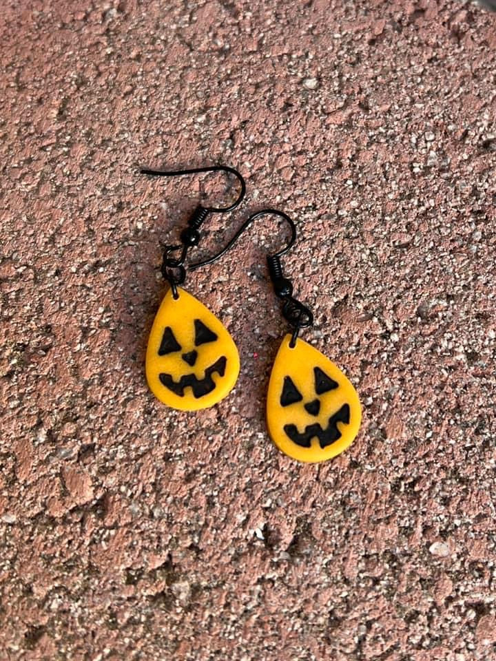 Pumpkin Dangles