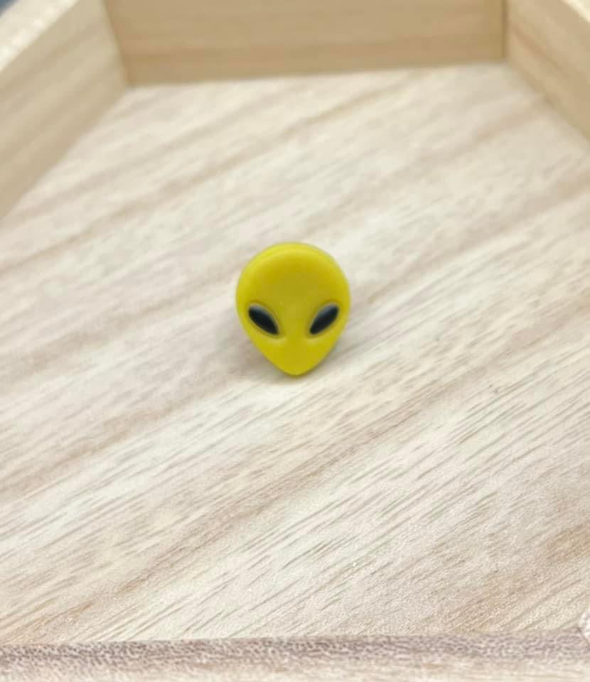 Alien Pin