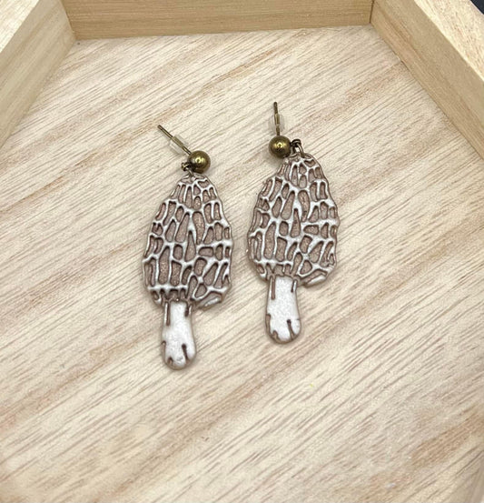 Morel Dangles